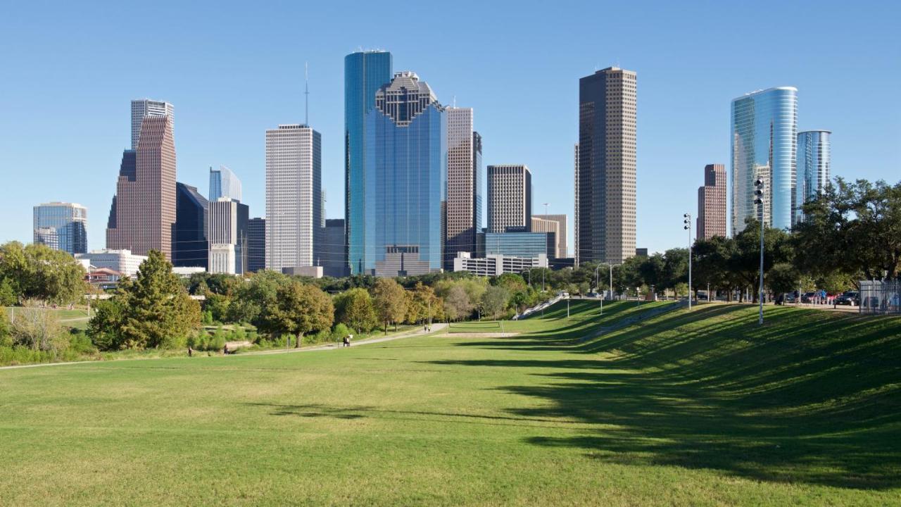 Urban Oasis Your Perfect Getaway In The Heart Of Downtown! Lejlighed Houston Eksteriør billede